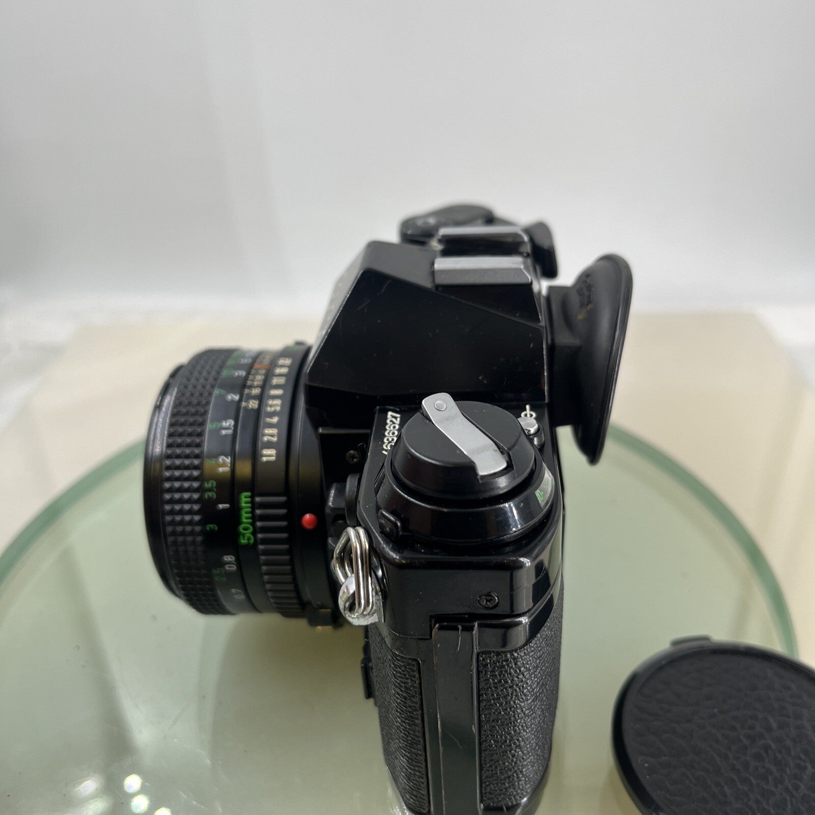 Canon AE-1 Program 35mm SLR Film Manual Camera BLACK+Canon 50mm F/1.8 FD Lens7573