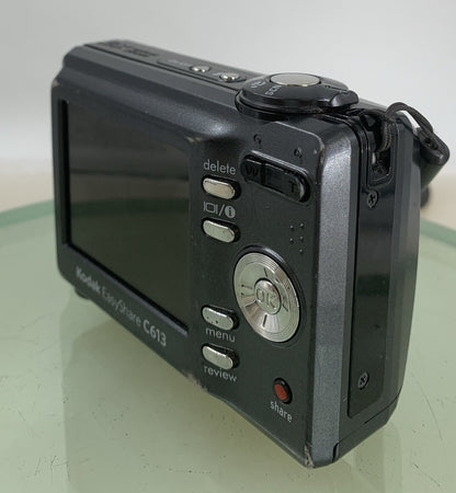 Kodak EASYSHARE C613 6.0MP COMPACT DIGITAL CAMERA DARK GREY NO CARD TESTED - 6526