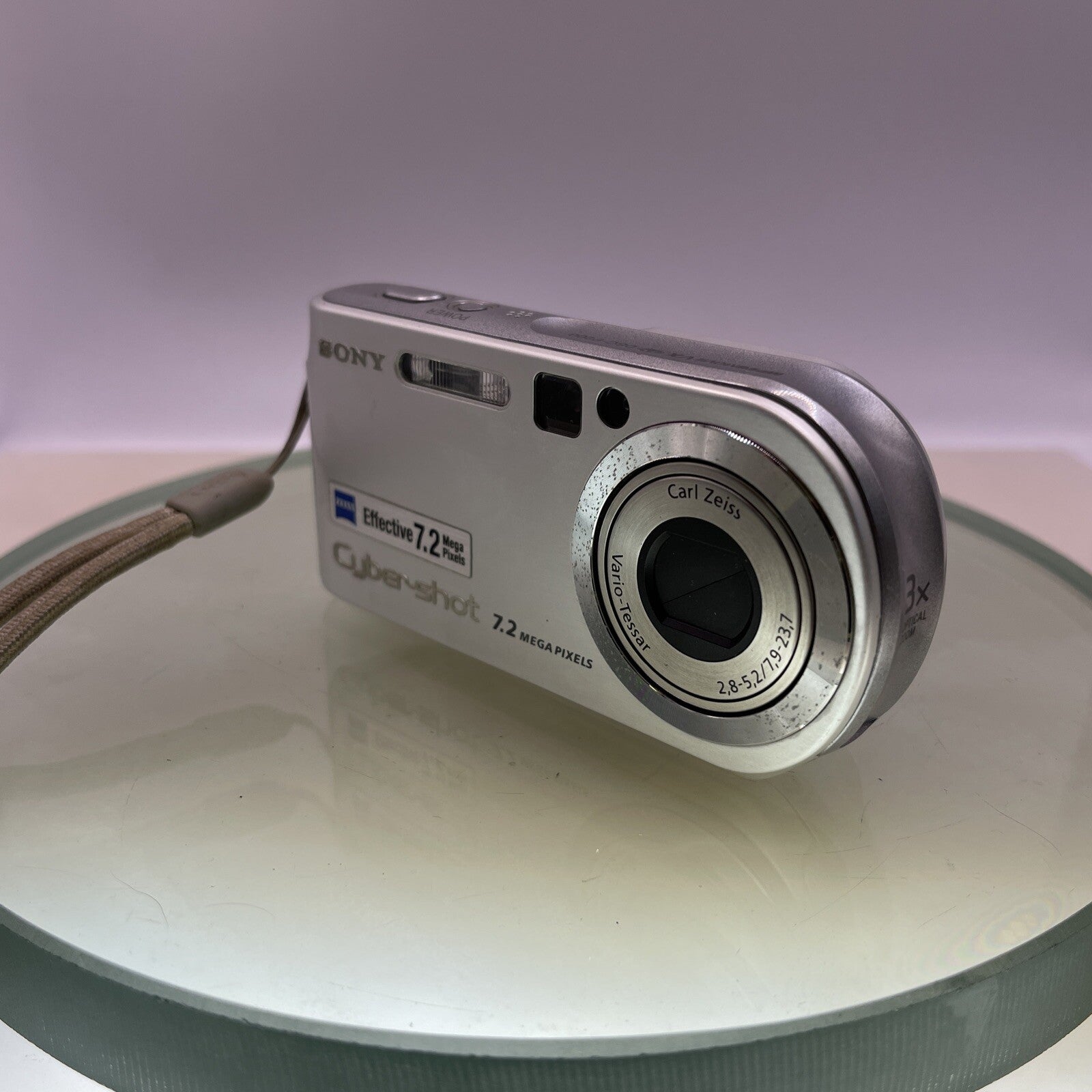 Sony Cybershot DSC-P200 7.2MP Compact Digital Camera Battery+Memory nocharger3233