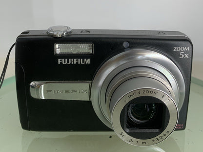 Fujifilm Digital Camera FinePix J50 BLACK+CHARGER+WIRE+128MB CARD -TESTED - 9901