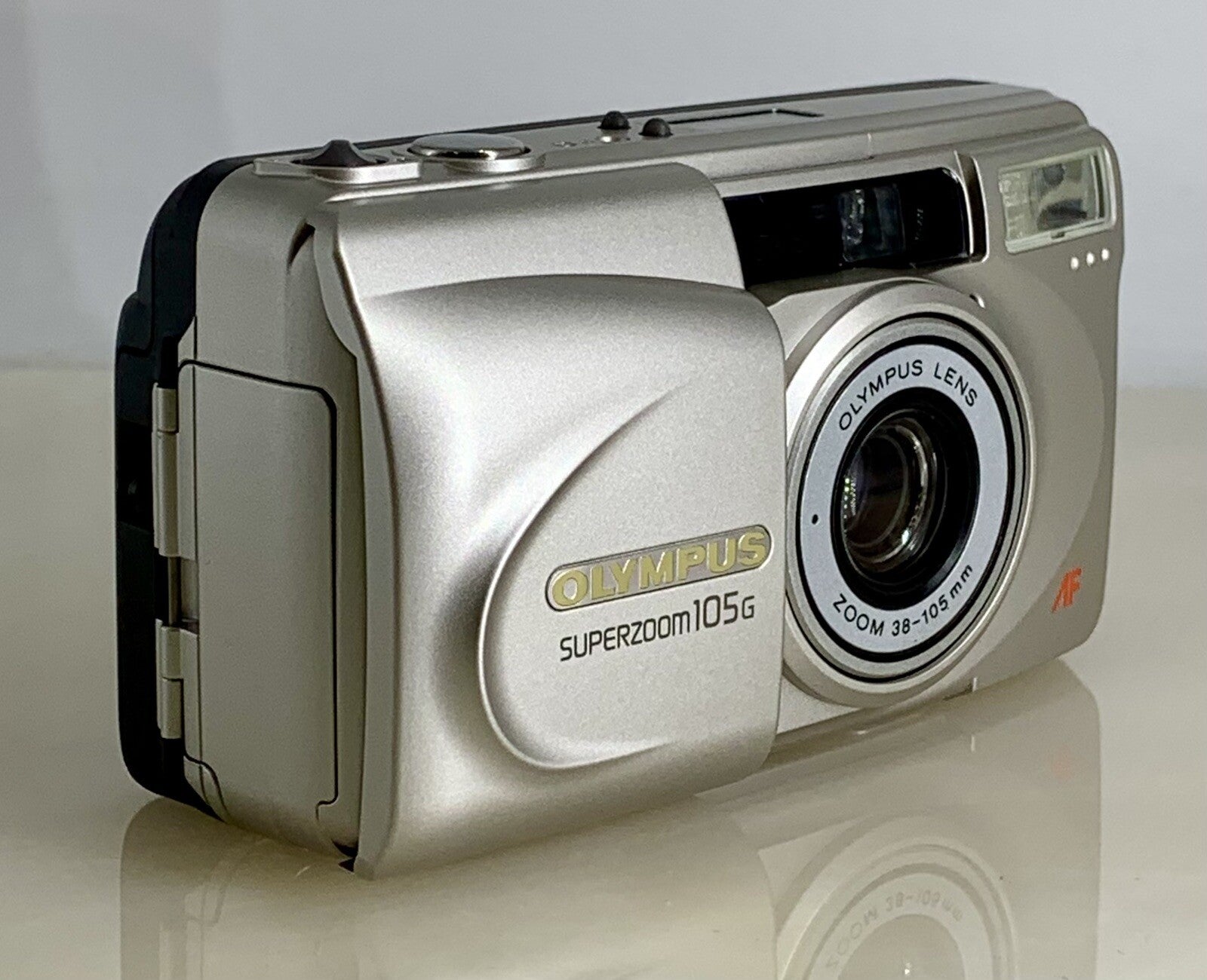 Olympus Superzoom 105G 35mm Film Point & Shoot Camera + SILVER + TESTED - 622