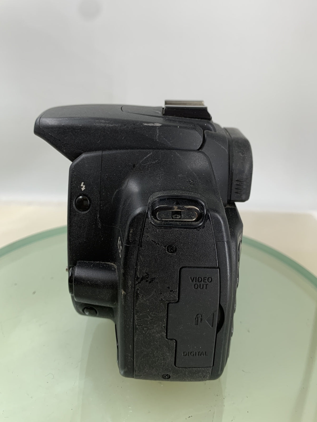 Canon EOS 350D 8MP Digital SLR Camera Body Only + Battery + Charger  TESTED  7292