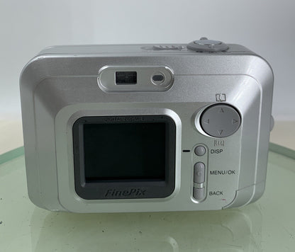 FUJIFILM FINEPIX A403 2.1MP DIGITAL CAMERA WITHOUT SD CARD NO CHARGER TESTED-2045