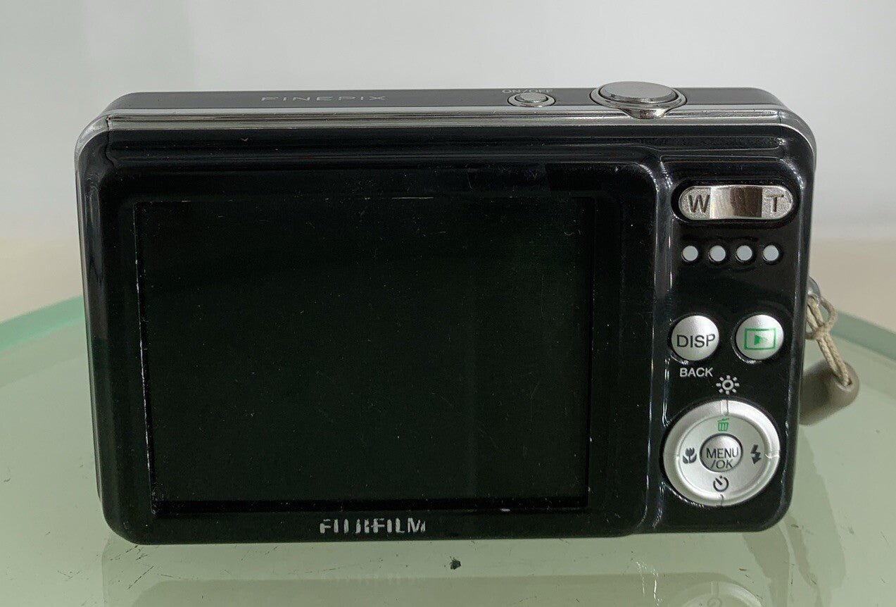 Fujifilm Digital Camera FinePix J32 12.2MP BLACK + CHARGER + WIRE TESTED - 9985