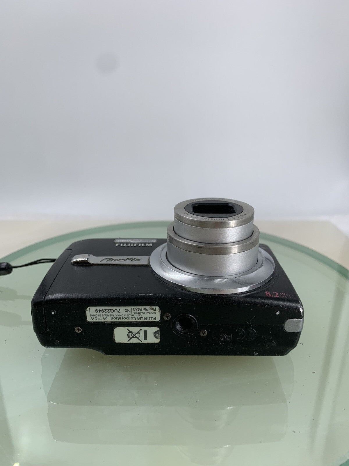 Fujifilm Digital Camera FinePix F480 8.2MP BLACK WITH CHARGER TESTED - 807