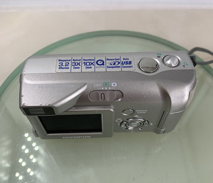 Olympus CAMEDIA C-310 Zoom 3.2MP Digital Camera WITH 64 MB SD CARD-TESTED-5915