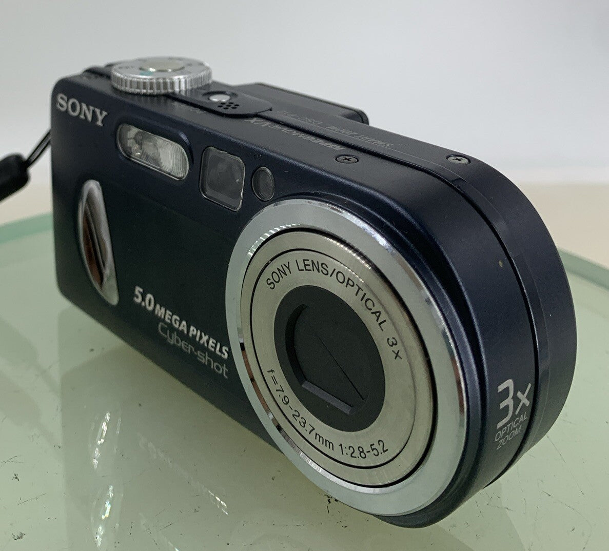 Sony CYBER-SHOT DSC-P12 5.0MP Digital Camera WITH CHARGER AND BAG TESTED - 6362