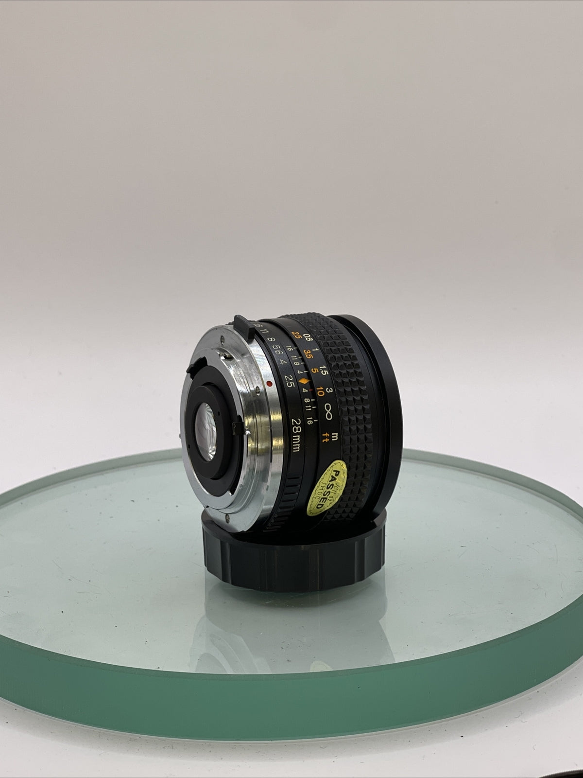 SUN Japan 28mm F2.5 Fast Wide Angle Lens for OLYMPUS OM SLR fit. CASE+caps CLEAN4