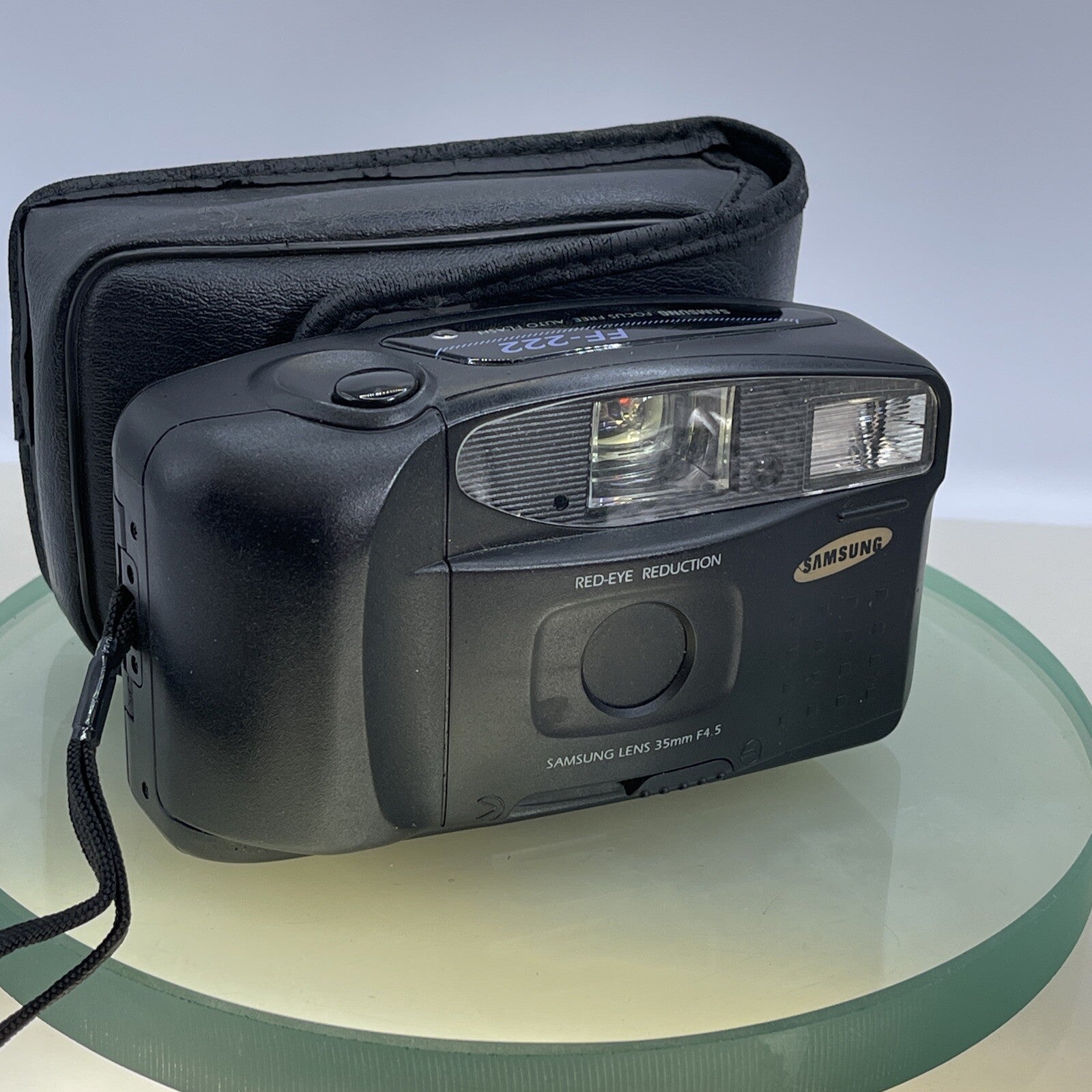 Samsung FF-222 Focus Free Auto Flash Film Camera 35mm Red-Eye Reduction #4800