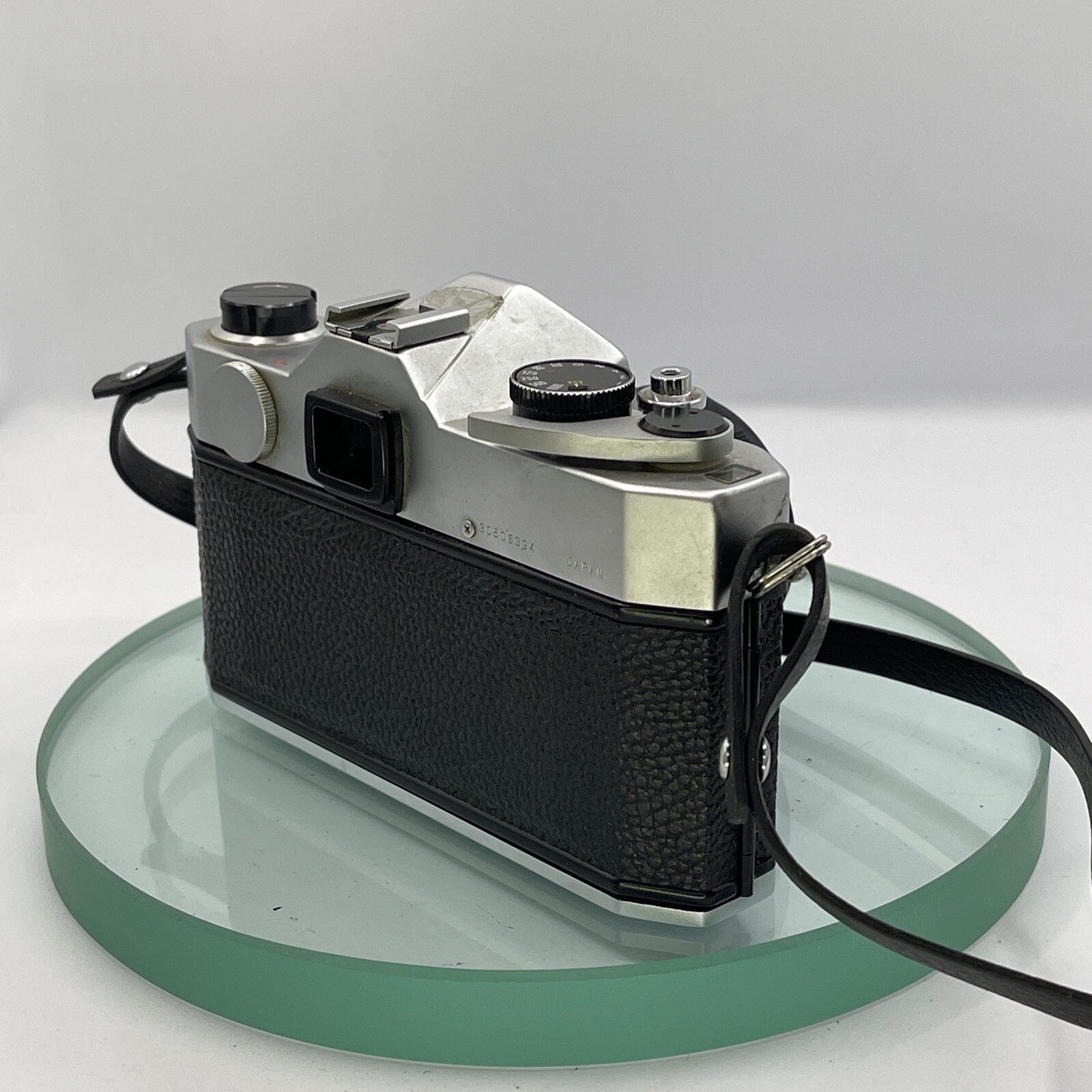 Yashica TL Electro 35mm Film Camera with Yashica Yashinon-DS f2 50mm Lens #8783
