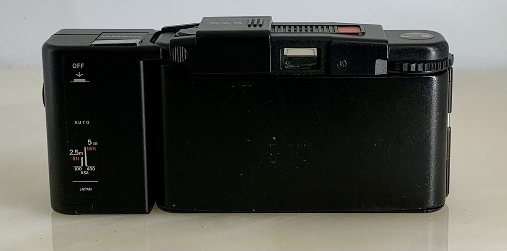 OLYMPUS XA2 Compact Camera 35mm Flash A11 D.ZUIKO 35mm f3.5 TESTED + Case 664