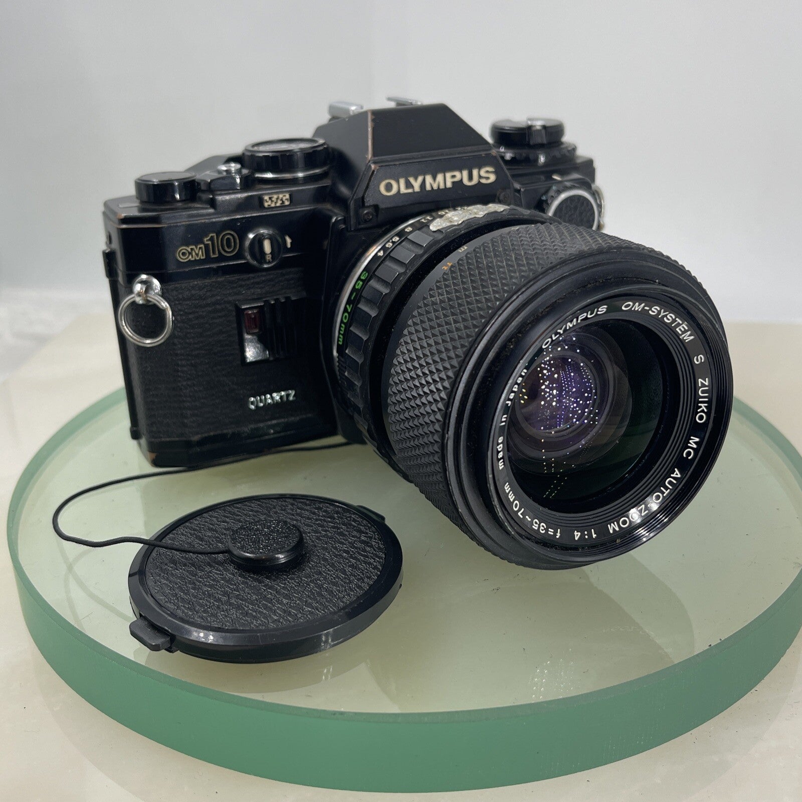 Black Quartz Olympus OM10 35mm SLR Camera Olympus 35-70mm Manual Adapter TESTED0