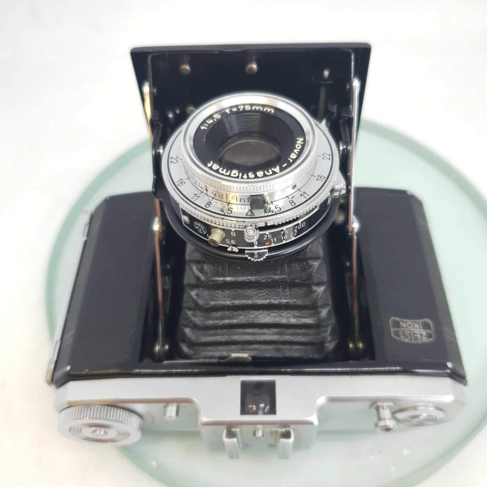 VINTAGE ZEISS IKON NETTAR FOLDING CAMERA 518/16 SIGNAL NETTAR  NOVAR(f=7,5cm)5545