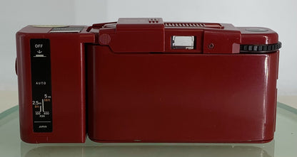 Rare Red Olympus XA 2 COMPACT FILM CAMERA w/ D. Zuiko 35mm F/3.5 Lens SERVICED++4