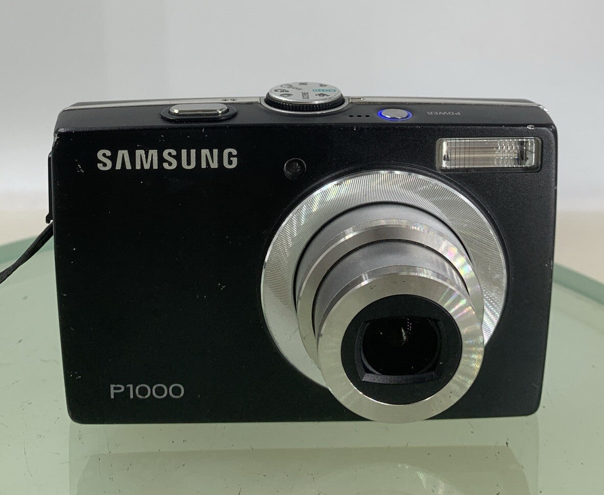 Samsung COMPACT DIGITAL CAMERA P1000 10.2MP BLACK WITH WIRE TESTED - 5481