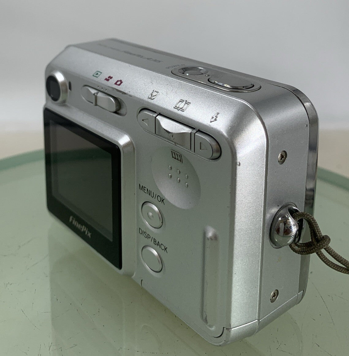 Fujifilm Digital Camera FinePix A345 4.1MP SILVER NO CHARGER TESTED - 7426