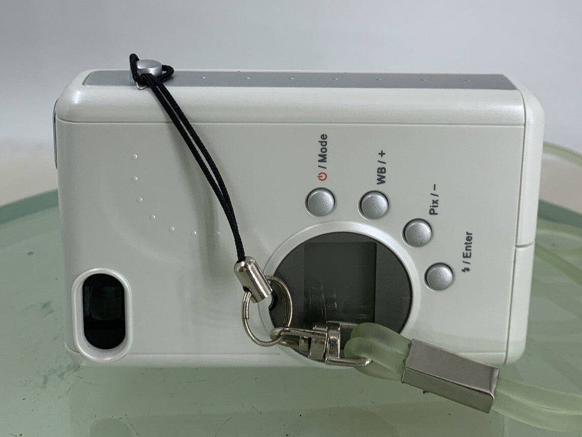 BenQ Compact Digital Camera 1300 WHITE WITH BOX WORKING AND TESTED - 8415