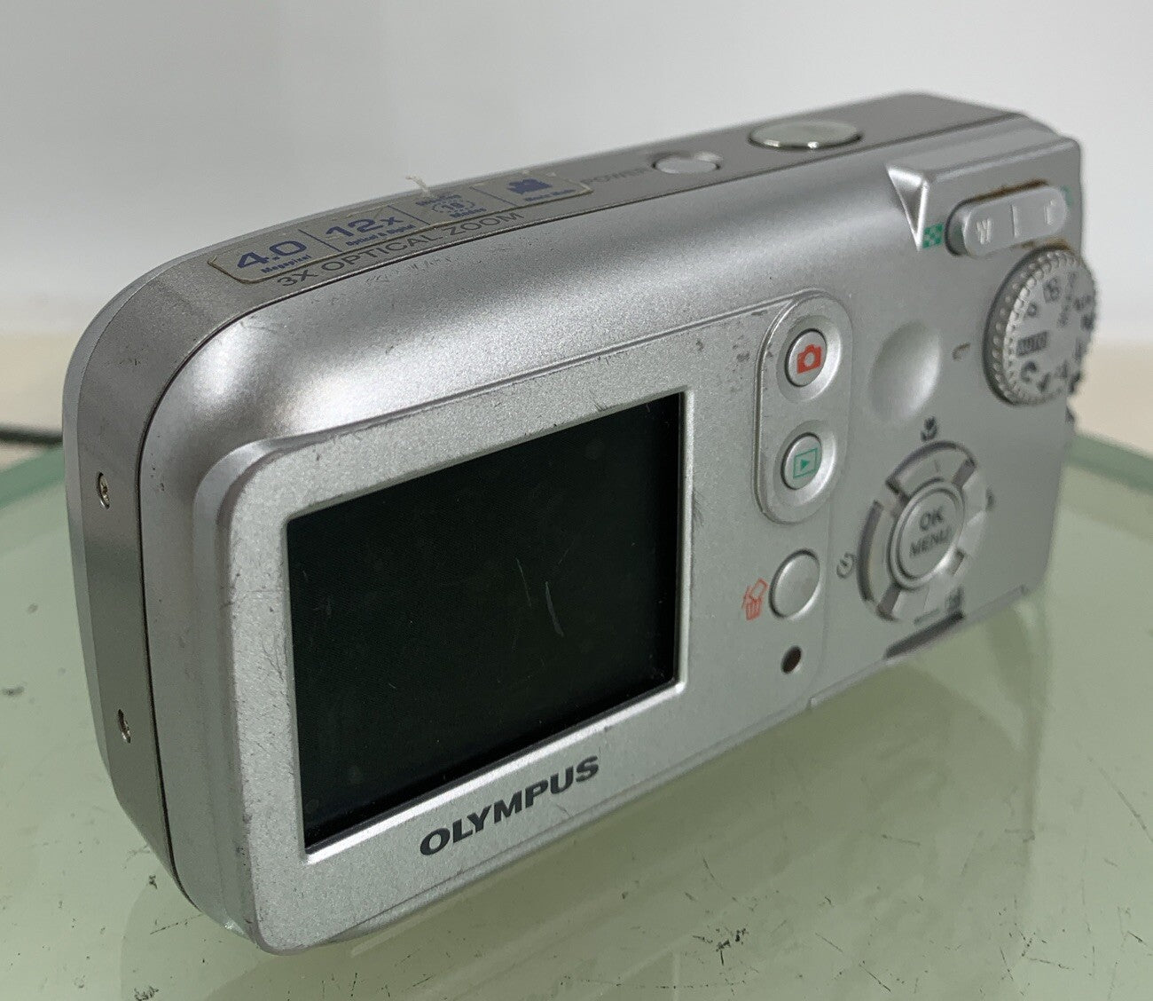 Olympus Digital Camera Camedia C-480 Zoom 4.0MP NO CARD SILVER TESTED - 4214