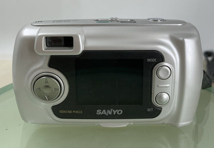 Sanyo VPC-X360 Digital Camera 1.3Mpx Japan +BOX+WIRE+CHARGER+ WIRES TESTED - 4435