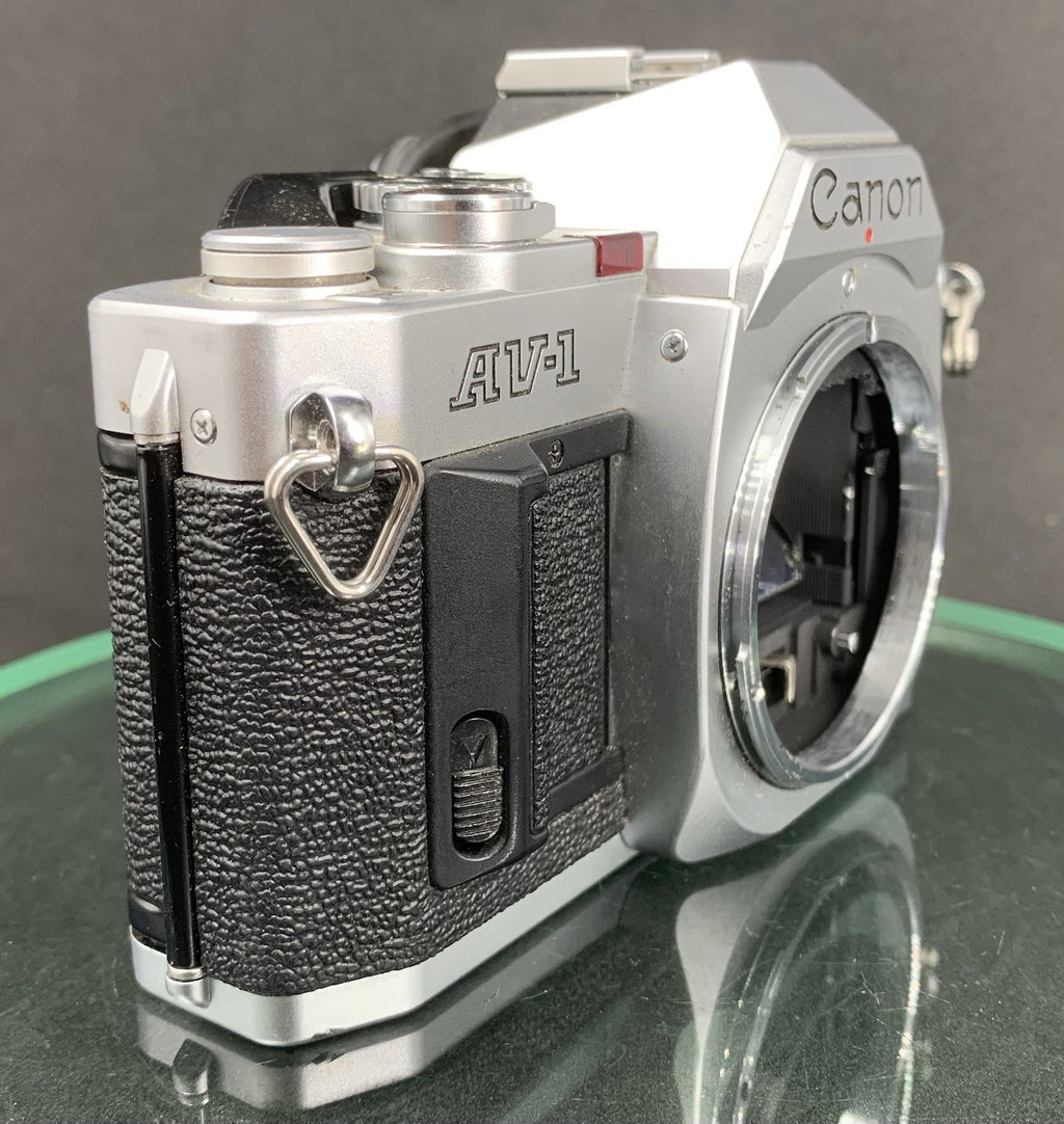 CANON AV-1 35mm FILM SLR CAMERA BODY ONLY  IN WORKING ORDER #1011