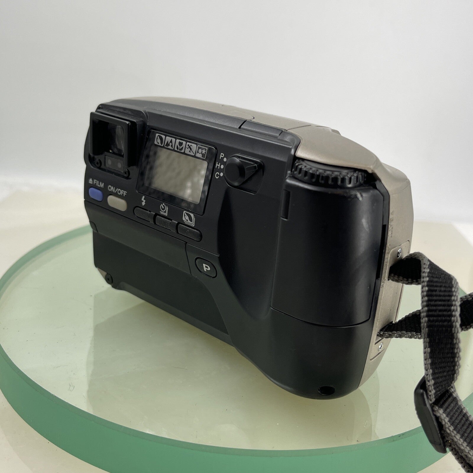 Minolta Vectis S-100 SLR APS Film Camera with 28-56mm Zoom lens F1:4-5.6 #5835