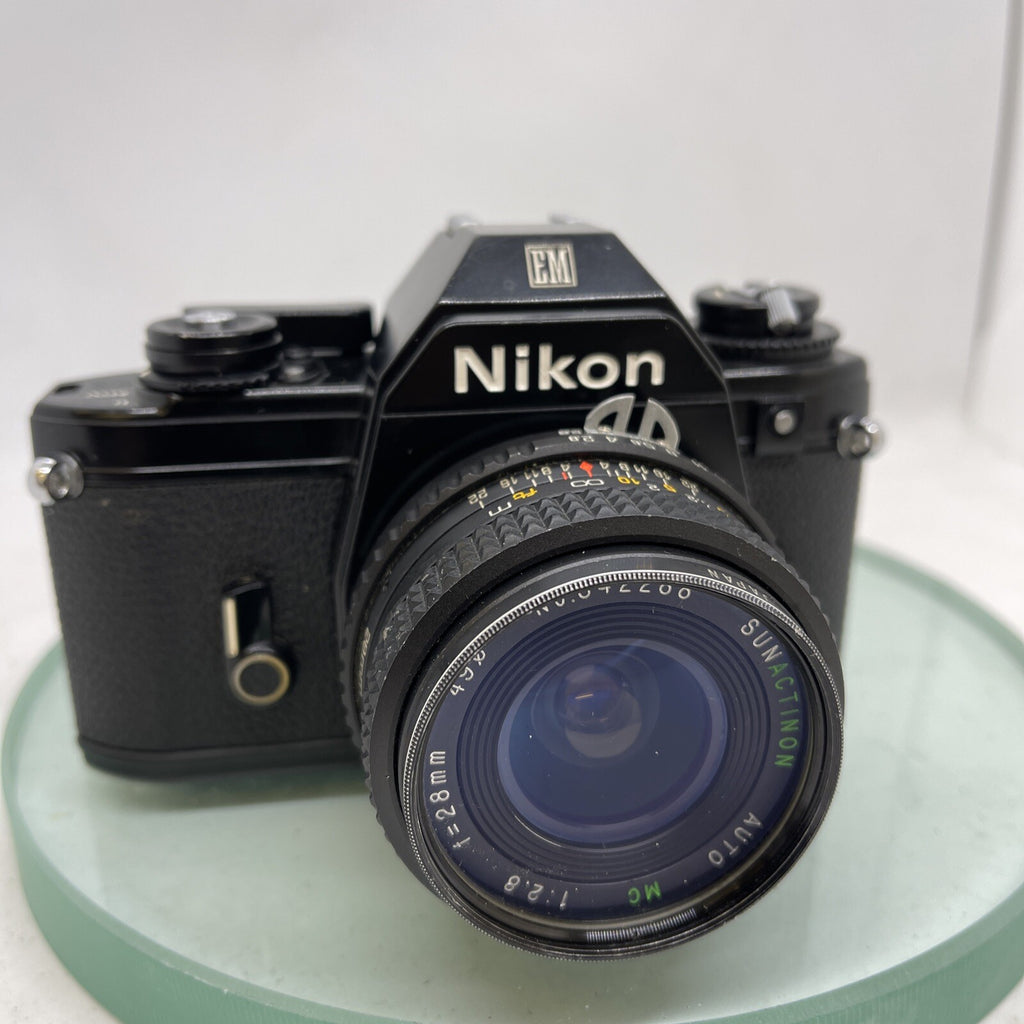 Nikon EM SLR 35mm Film Camera + 28mm 1:2.8 Lens (SUNACTION AUTO) TESTED 162