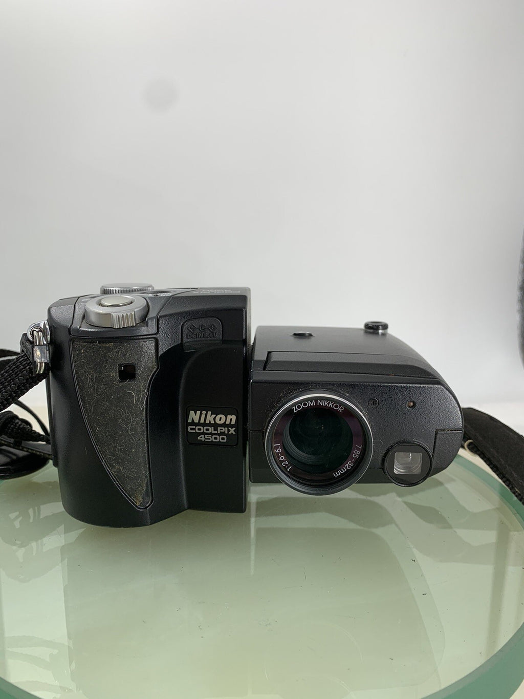 Nikon DigitalCamera Coolpix 4500 4.0MP BLACK 128MB CARD NO CHARGER TESTED - 6949