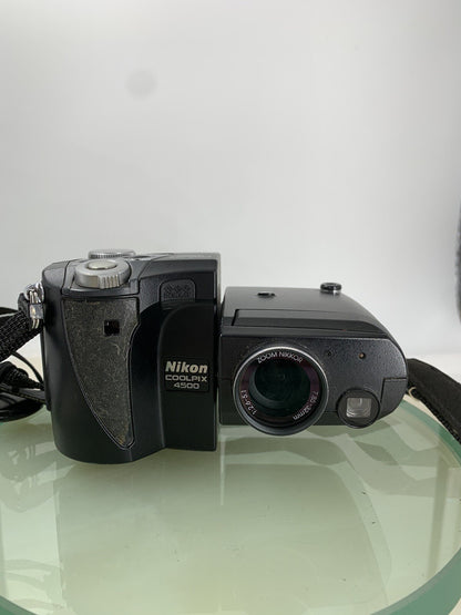 Nikon DigitalCamera Coolpix 4500 4.0MP BLACK 128MB CARD NO CHARGER TESTED - 6949