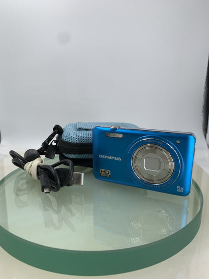 Olympus D-715 Digital Camera 14MP BLUE + CHARGER + COVER + WIRE TESTED - 5920