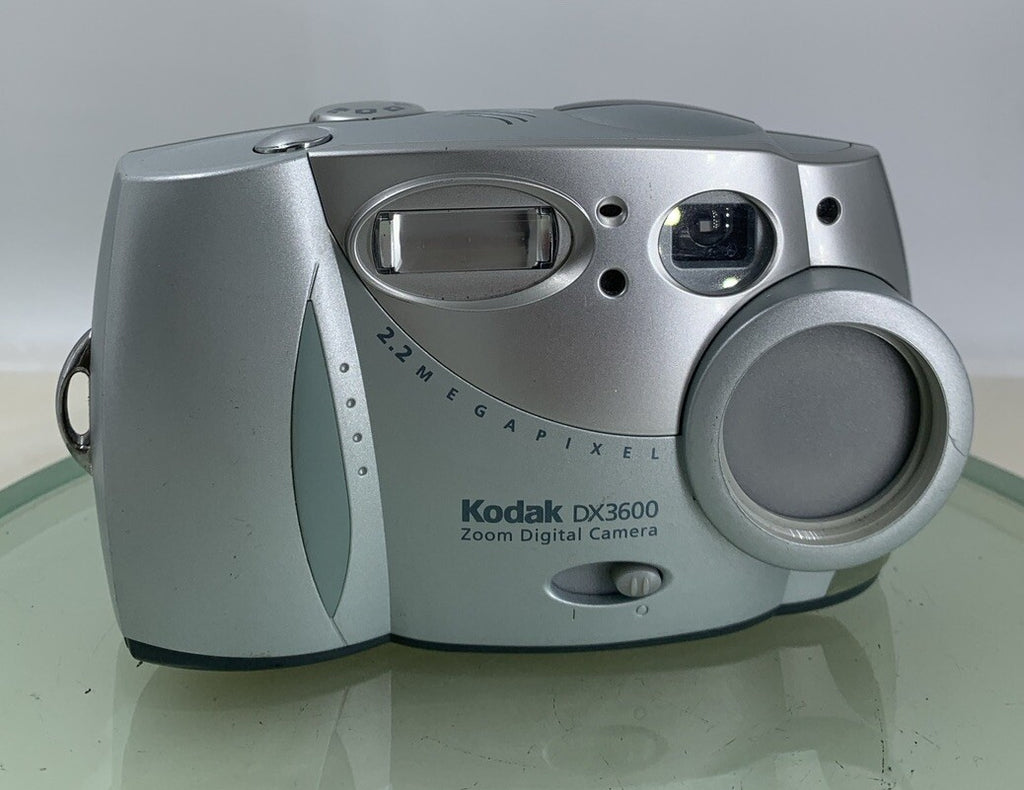 Kodak DX3600 ZOOM Digital Camera SILVER NO CARD NO CHARGER TESTED - 5691