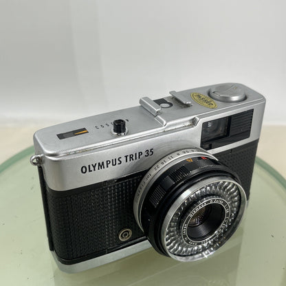 Olympus Trip 35 35mm Viewfinder Camera, with Olympus 40mm f/2.8 Lens TESTED #8909