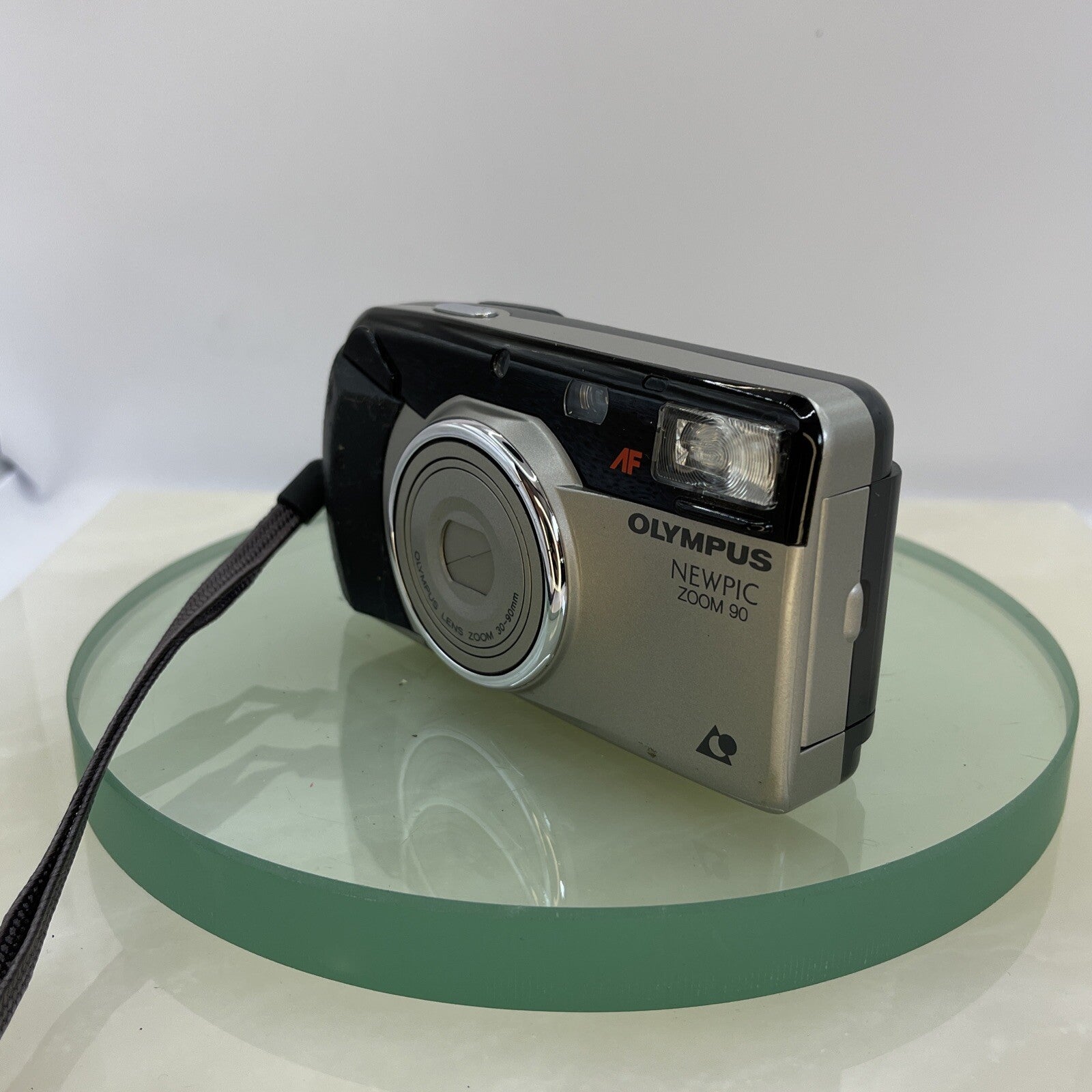 OLYMPUS NEWPIC ZOOM 90 QUARTZ DATE APS FILM CAMERA #2132