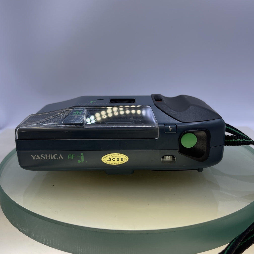 Kyocera Yashica AF-J motor 35mm film camera Tested Kyocera Lens 32mm 1:3.5 #6617