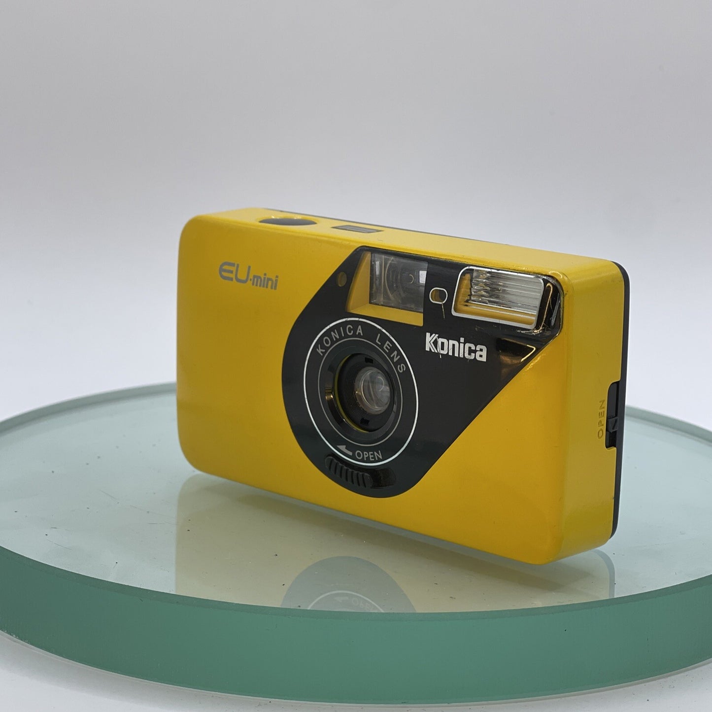 Konica EU Mini 35mm Point And Shoot compact film camera TESTED 3702