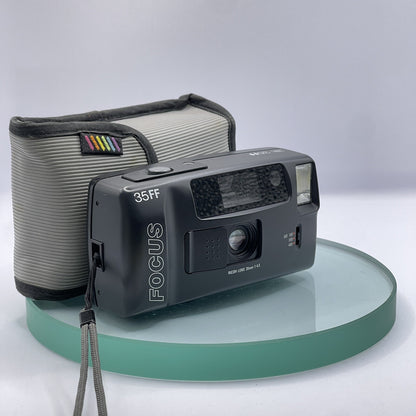 RARE BOOTS C35FF FOCUS RICOH LENS 1:4.5 35mm FILM CAMERA  MADE IN TAIWAN # 7170