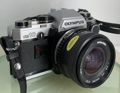 Olympus OM10 35mm SLR Film Camera + Vivitar 24mm 1:2.8 MC  Lens/ WORKING #2120