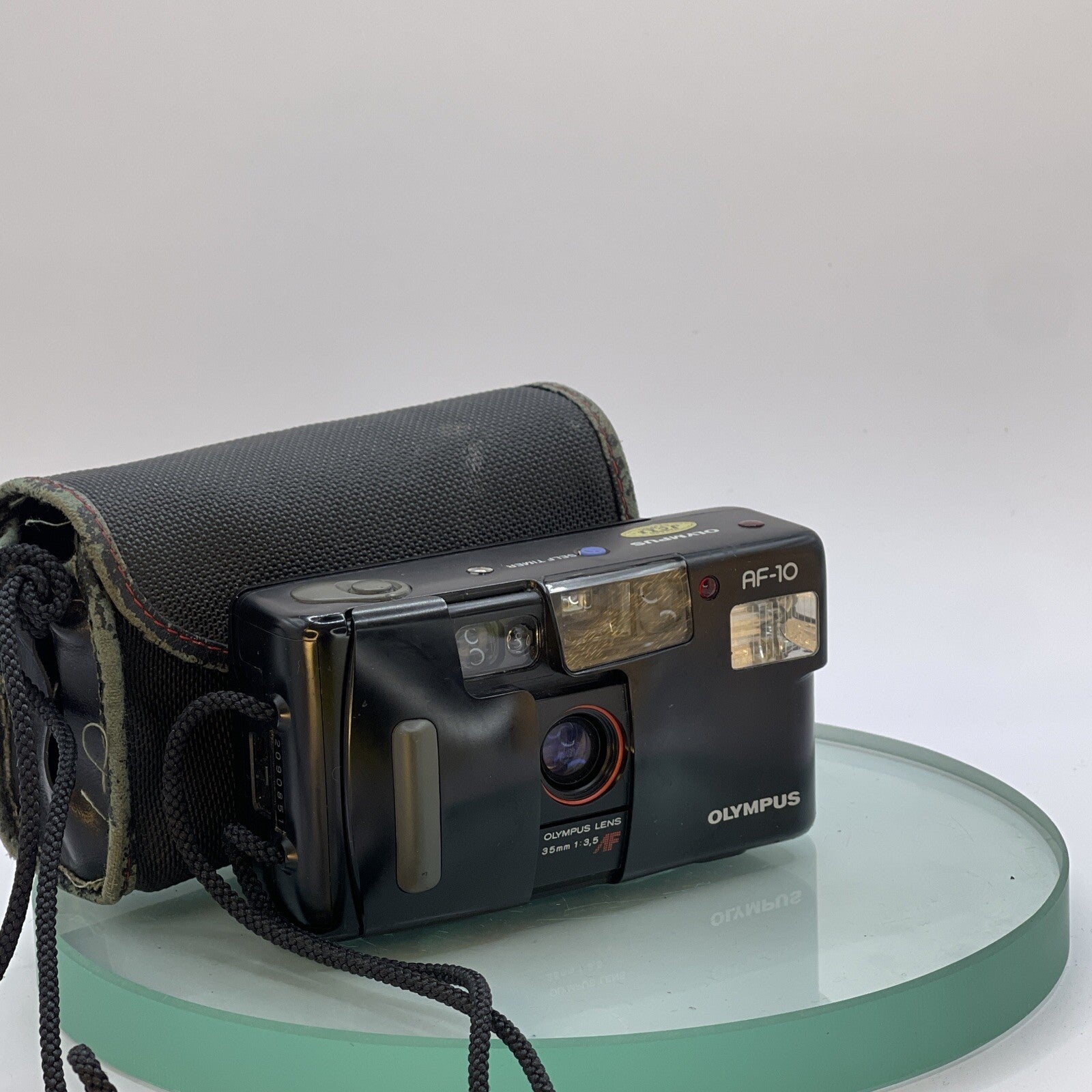 RARE Olympus AF-10 point and shoot camera (Mju II/Stylus Epic predecessor) 3740