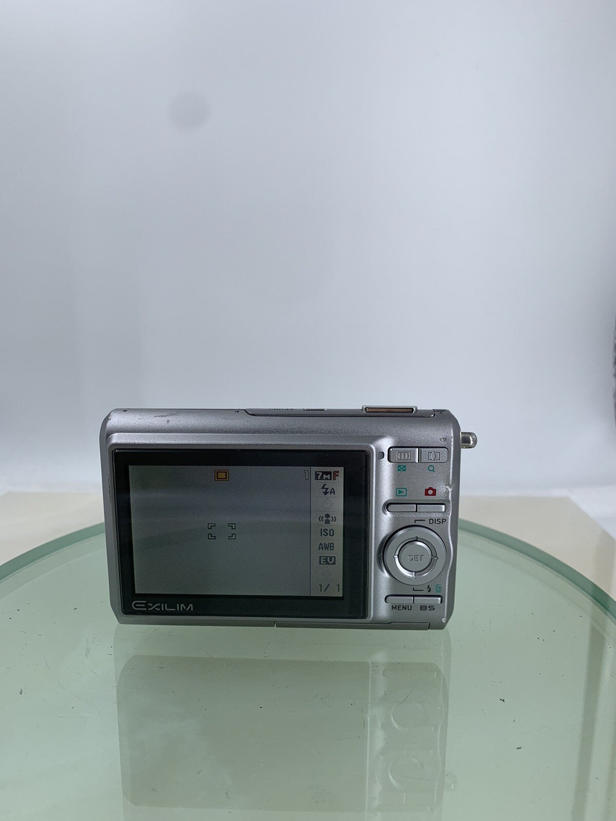 Casio Digital Camera EXILIM EX-Z75 7.2MP SILVER WITH CHARGER TESTED - 6894