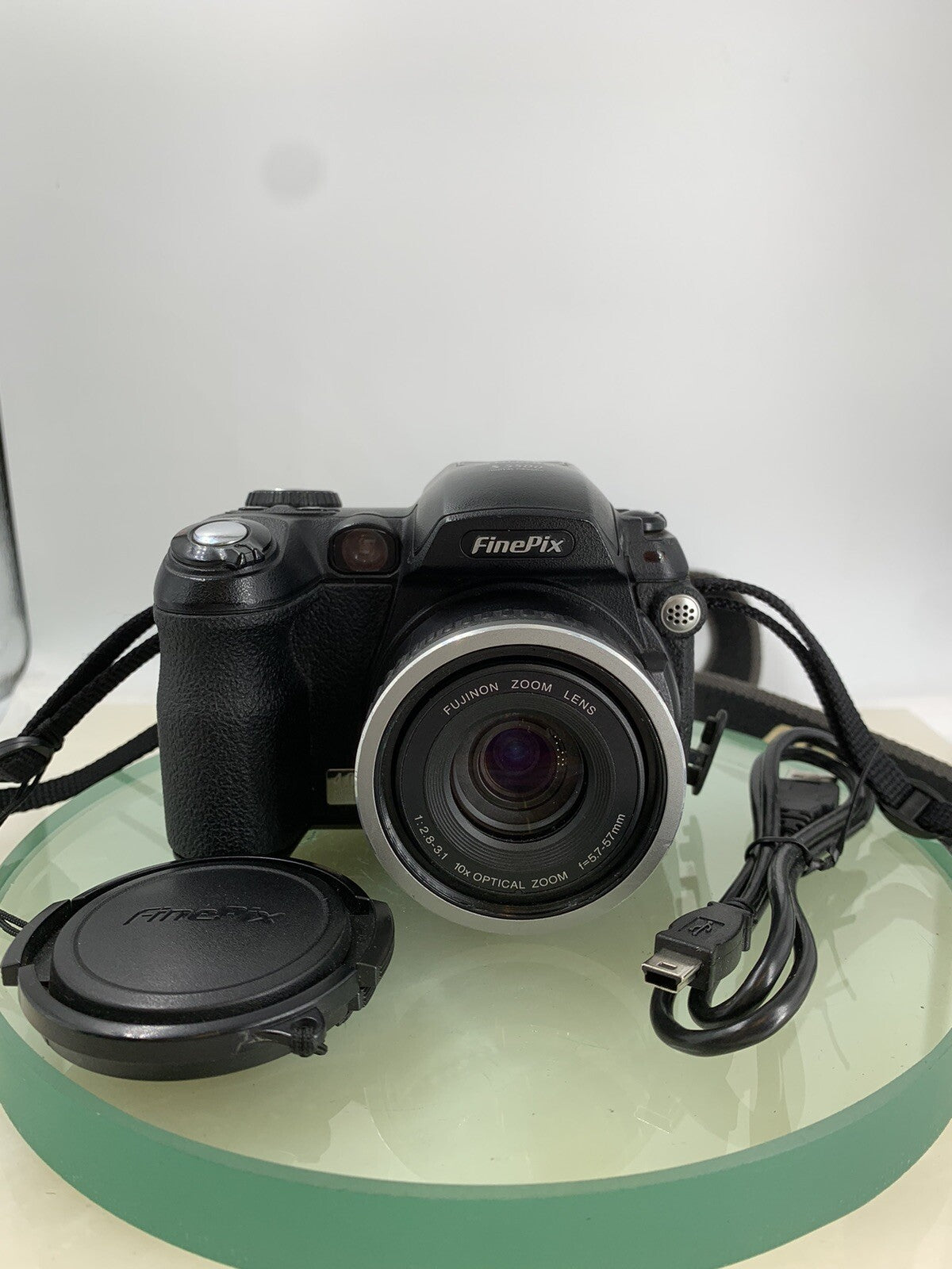 Fujifilm FinePix S5500 COMPACT DIGITAL CAMERA BLACK + 4.0 MP + WIRE TESTED - 8390