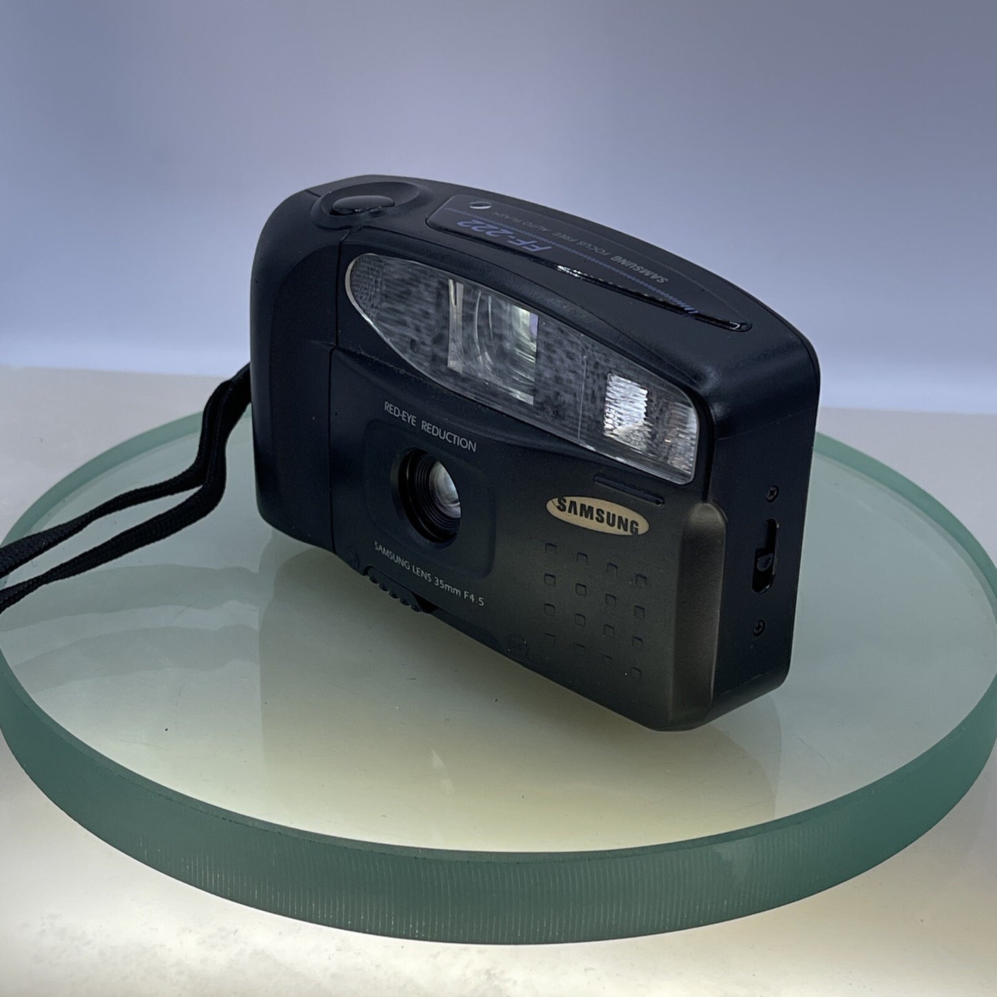 Samsung FF-222 Focus Free Auto Flash Film Camera 35mm Red-Eye Reduction #4803