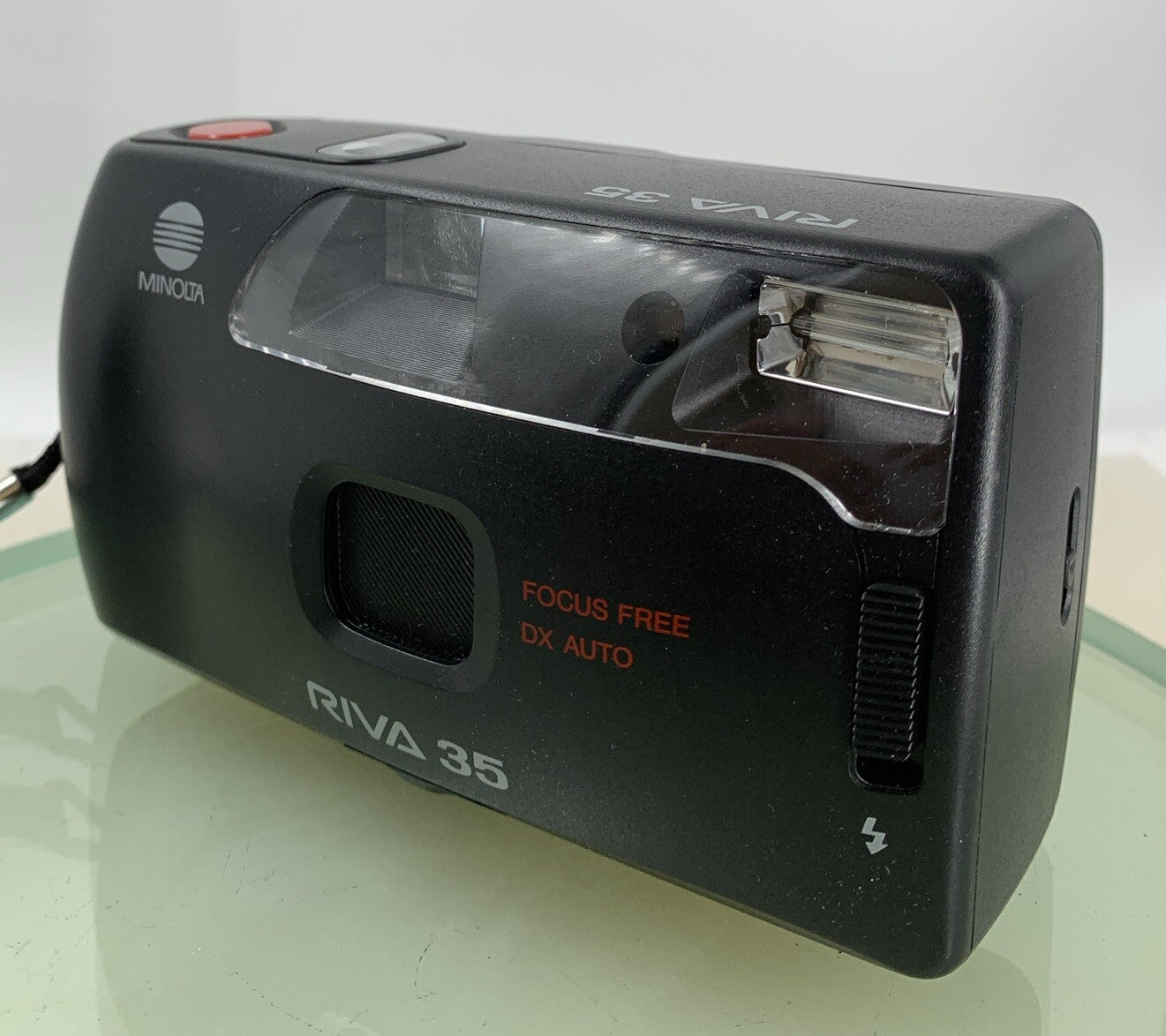 Minolta Riva 35 COMPACT POINT & SHOOT FILM CAMERA FOCUS FREEBLACK TESTED - 1652