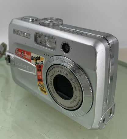 Pentax Optio E10 6.0MP Compact Digital Camera Silver WITH COVER - TESTED - 62