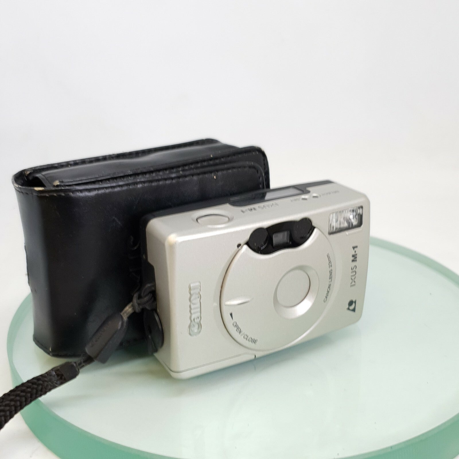 Vintage Canon IXUS M-1 APS Camera 23mm wide angle Panorama zoom Lens TESTED #8440