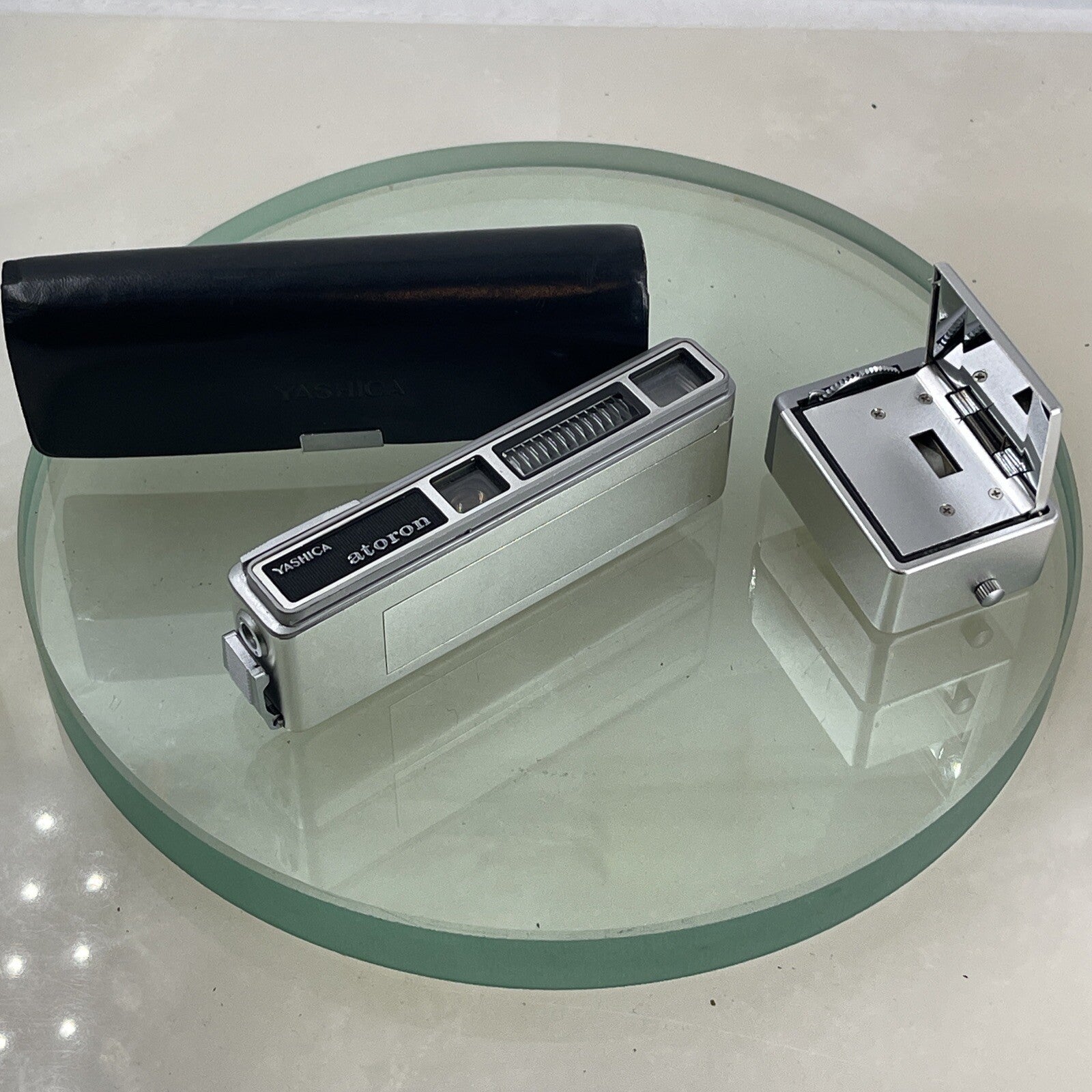 Yashica Atoron ULTRA Miniature Camera + BAG Bag + Case+Filters Shutter works 4834