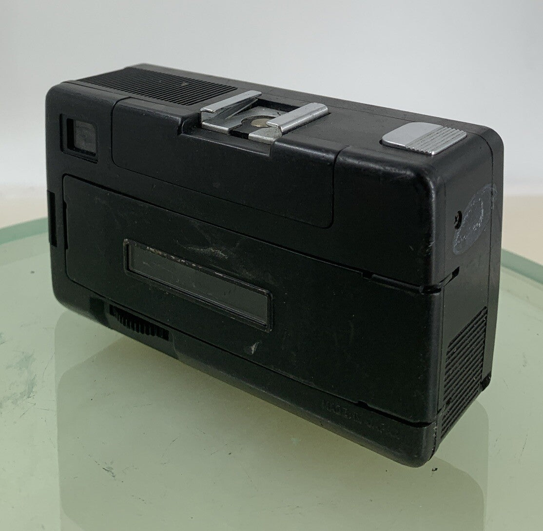 Vintage Hanimex COMPACT POCKET FILM CAMERA BLACK PERFECTLY TESTED - 9236