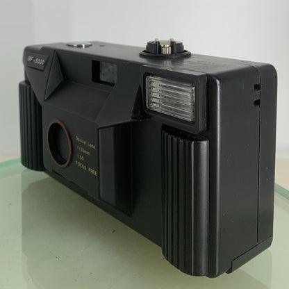MF- 5000 COMPACT POINT AND SHOOT FILM CAMERA GOOD CONDITION TESTED - 7362