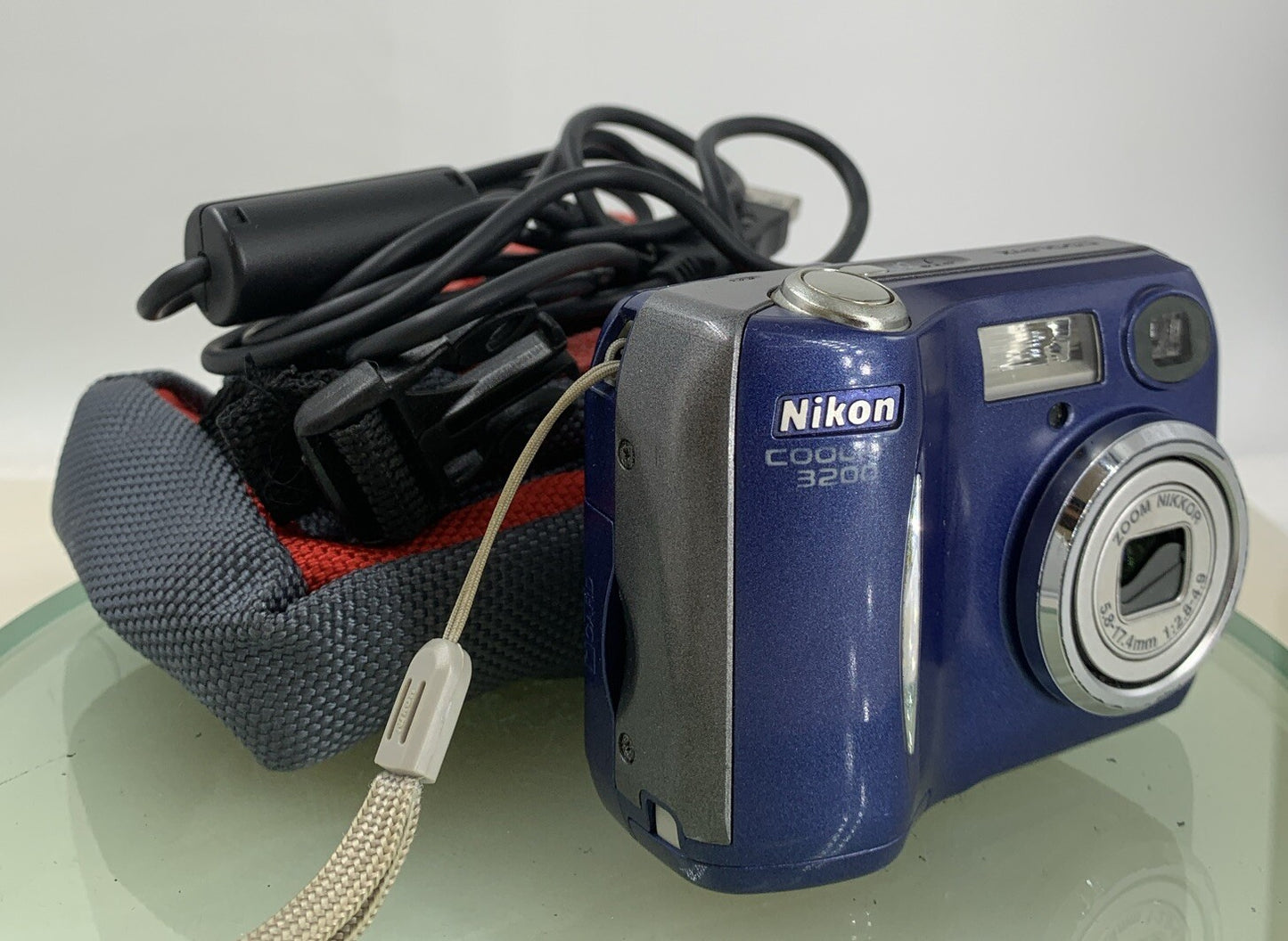 Nikon Coolpix 3200 DIGITAL CAMERA BLUE WITH COVER +WIRE NO CARD TESTED - 7640