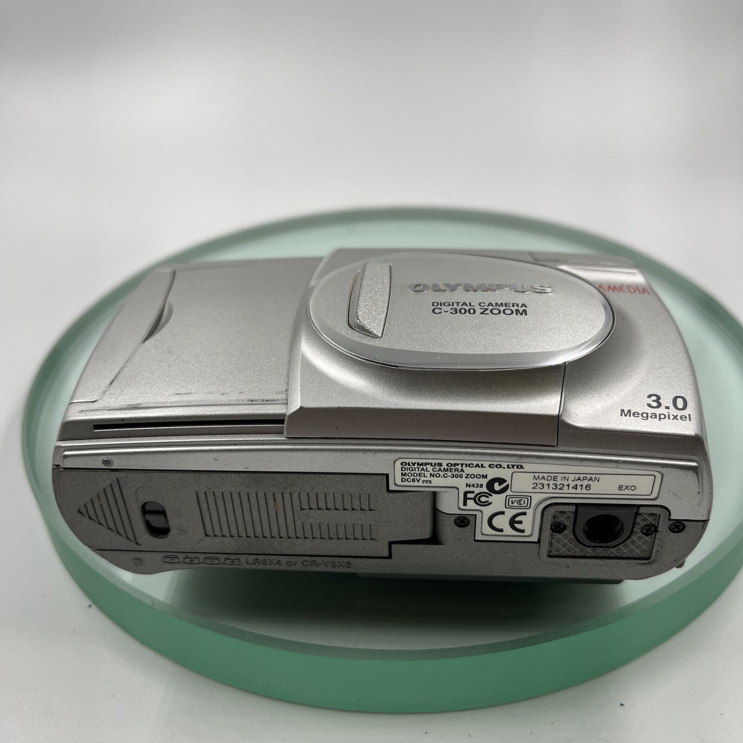 Olympus C-300 Zoom Digital Camera 3.0MP Megapixel 2.8x Optical Zoom-Silver # 9693