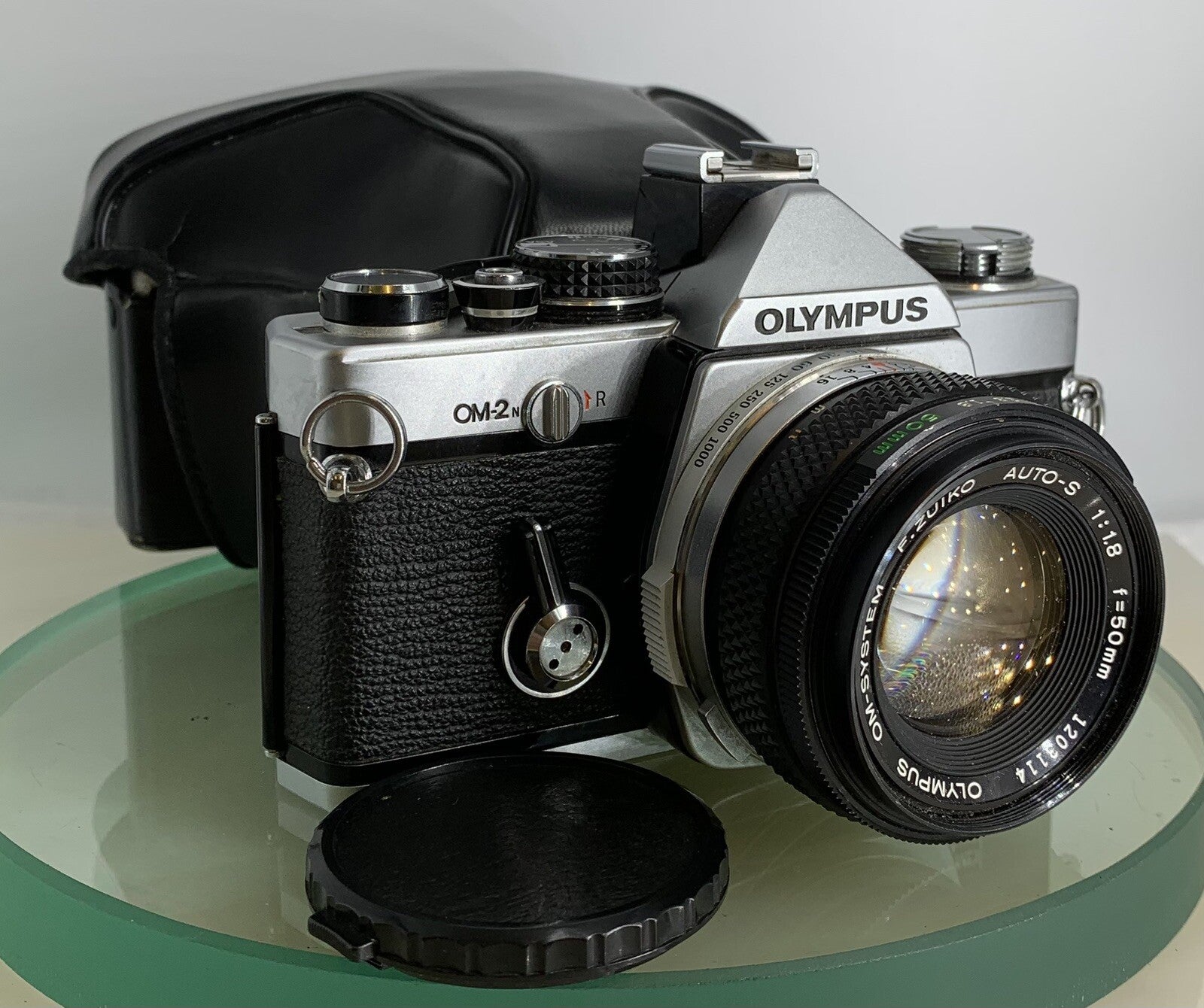 Olympus OM-2N MD 35mm Film SLR Manual Camera Olympus 50mm F/1.8 Zuiko Lens #1980
