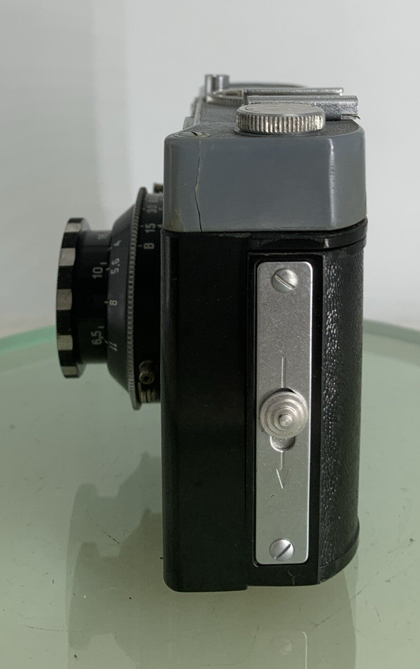 Cosmic 35 Vintage Camera Original BLACK GOOD CONDITION FILM CAMERA TESTED - 7333